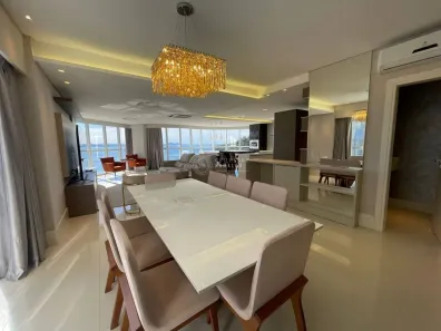 Apartamento com 5 Quartos para alugar, 237m² no Centro, Balneário Camboriú