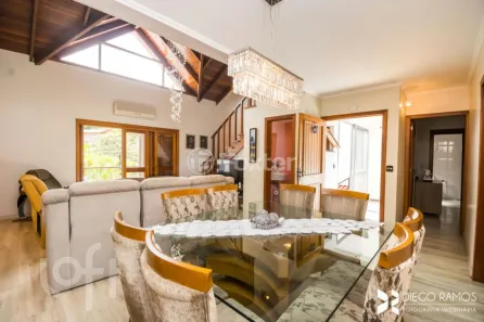 Casa com 4 Quartos à venda, 349m² no Chácara das Pedras, Porto Alegre
