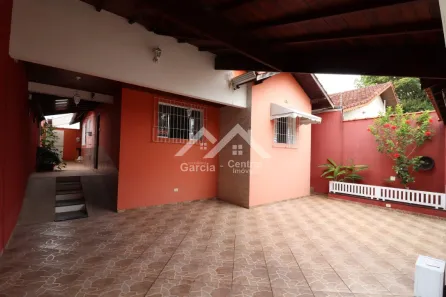 Casa com 2 Quartos à venda, 75m² no Centro, Peruíbe