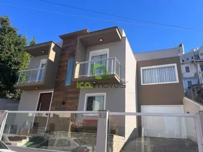 Casa com 3 Quartos à venda, 180m² no Estreito, Florianópolis