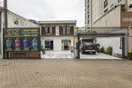 Imóvel Comercial à venda, 251m² no Novo Mundo, Curitiba