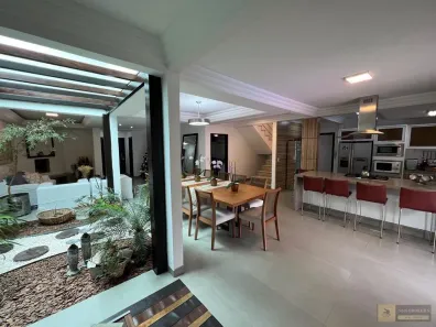 Casa de Condomínio com 3 Quartos à venda, 380m² no Ariribá, Balneário Camboriú