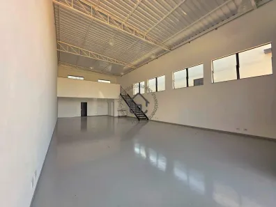 Galpão/Depósito/Armazém para alugar, 200m² no Santa Claudina, Vinhedo