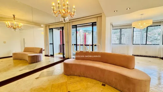 Apartamento com 3 Quartos à venda, 133m² no Centro, Florianópolis