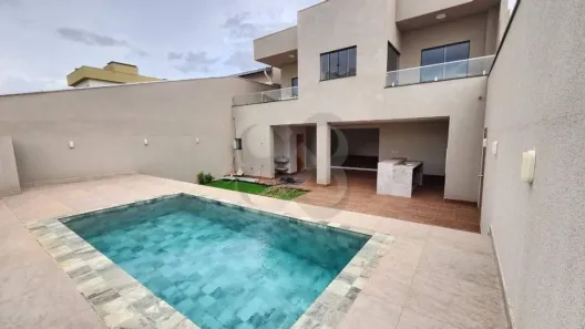 Casa com 3 Quartos à venda, 200m² no Caravelle, Londrina