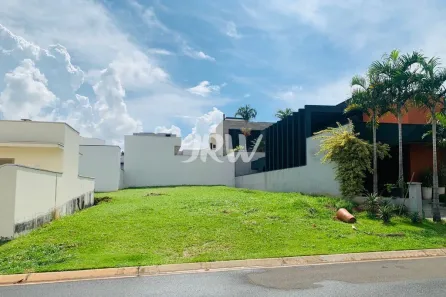 Lote/Terreno à venda, 394m² no Jardim Residencial Dona Lucilla, Indaiatuba