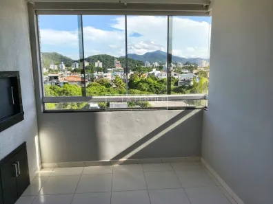 Apartamento com 2 Quartos para alugar, 92m² no Vila Real, Balneário Camboriú