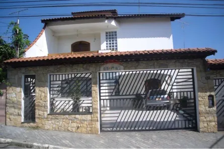 Sobrado com 4 Quartos à venda, 310m² no Jardim Santa Mena, Guarulhos