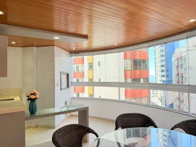 Apartamento com 3 Quartos para alugar, 126m² no Centro, Balneário Camboriú