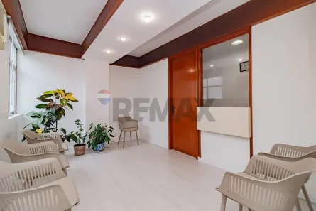 Sala Comercial à venda, 93m² no Bom Fim, Porto Alegre