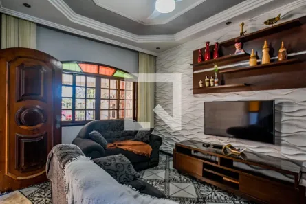 Casa com 3 Quartos à venda, 241m² no Condomínio Maracanã, Santo André