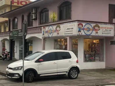 à venda, 243m² no Kobrasol, São José