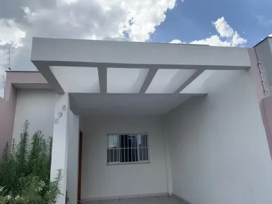Casa com 3 Quartos para alugar, 80m² no Colúmbia, Londrina