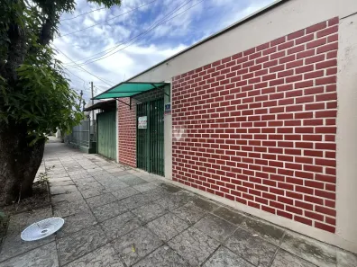 Ponto Comercial com 2 Quartos para alugar, 69m² no Patronato, Santa Maria