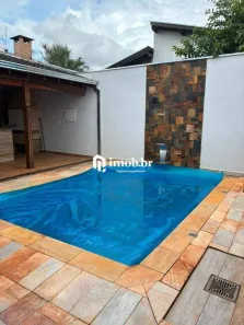Casa com 3 Quartos à venda, 164m² no Jardim Nenê Gomes, Uberaba