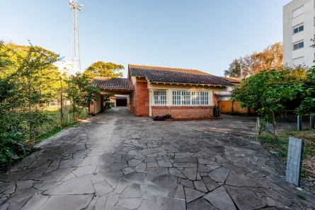 Casa com 4 Quartos à venda, 200m² no Camaquã, Porto Alegre