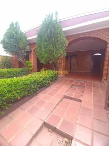 Casa com 5 Quartos para alugar, 310m² no Vila Tibério, Ribeirão Preto
