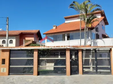 Sobrado com 5 Quartos à venda, 286m² no Satélite, Itanhaém