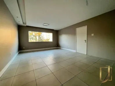 Casa com 2 Quartos para alugar, 250m² no Largo da Batalha, Niterói
