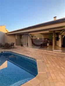 Sobrado com 4 Quartos à venda, 420m² no Vila José Bonifácio, Araraquara