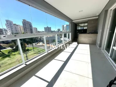 Apartamento com 3 Quartos para alugar, 189m² no Tabajaras, Uberlândia