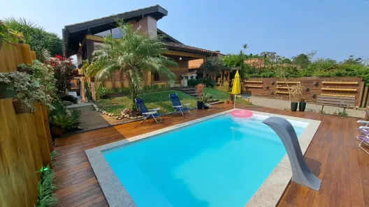 Casa com 4 Quartos para alugar, 200m² no Cachoeira do Bom Jesus, Florianópolis