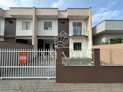 Sobrado com 3 Quartos à venda, 105m² no Praia do Ervino, São Francisco do Sul