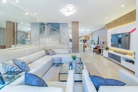 Casa com 4 Quartos à venda, 239m² no Chácara das Pedras, Porto Alegre