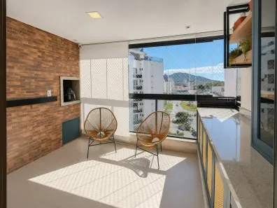 Apartamento com 2 Quartos à venda, 83m² no Córrego Grande, Florianópolis