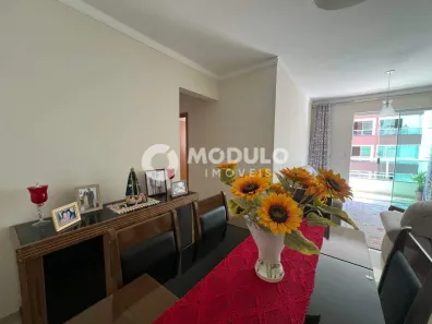Apartamento com 3 Quartos para alugar, 125m² no Santa Mônica, Uberlândia