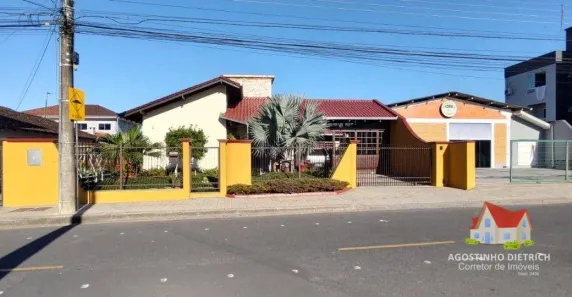Casa com 3 Quartos à venda, 280m² no Aventureiro, Joinville