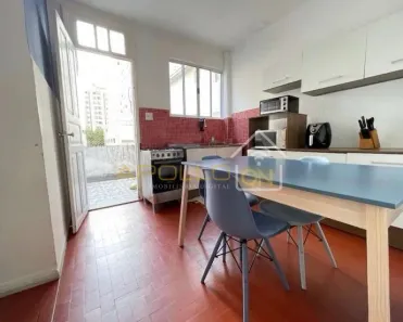 Sobrado com 4 Quartos à venda, 264m² no Gonzaga, Santos