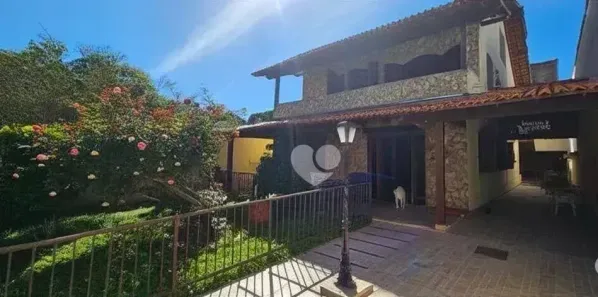 Casa com 4 Quartos à venda, 398m² no Piratininga, Niterói