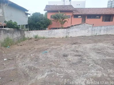 Lote/Terreno à venda, 30m² no Glória, Macaé