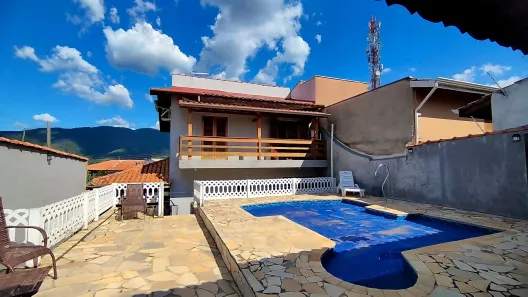 Sobrado com 4 Quartos à venda, 300m² no Jardim Jaraguá, Atibaia