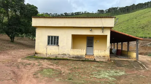 Fazenda/Sítio com 4 Quartos à venda, 125m² no Valadares, Juiz de Fora