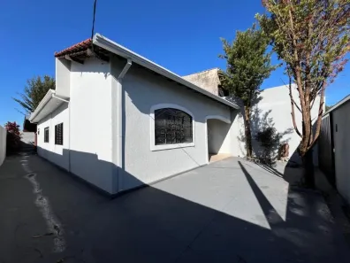 Casa com 2 Quartos à venda, 125m² no Jardim América (Vila Xavier), Araraquara