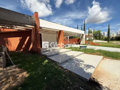 Casa com 3 Quartos à venda, 650m² no Ibituruna, Montes Claros