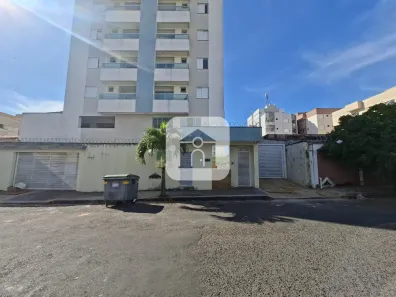 Apartamento com 3 Quartos para alugar, 20m² no Santa Mônica, Uberlândia