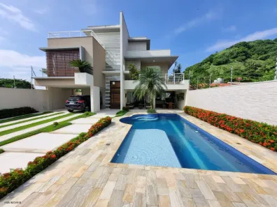 Sobrado com 5 Quartos à venda, 385m² no Guaiúba, Guarujá