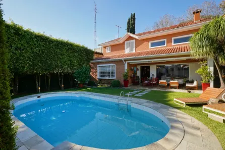 Sobrado com 3 Quartos à venda, 340m² no Jardim Leonor, São Paulo