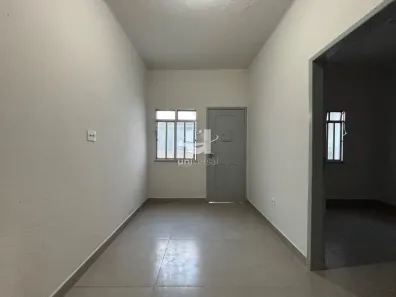 Casa com 2 Quartos para alugar, 17m² no Costa Carvalho, Juiz de Fora