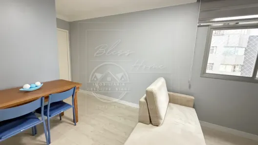 Apartamento com 1 Quarto para alugar, 33m² no Centro, Curitiba