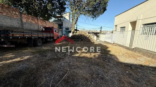 Lote/Terreno à venda, 360m² no Parque Xangri-Lá, Contagem