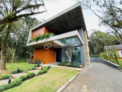 Casa com 4 Quartos à venda, 350m² no , Canela
