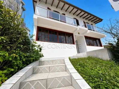 Casa com 4 Quartos à venda, 332m² no Abraão, Florianópolis
