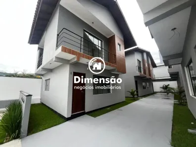 Sobrado com 2 Quartos à venda, 100m² no Rio Tavares, Florianópolis